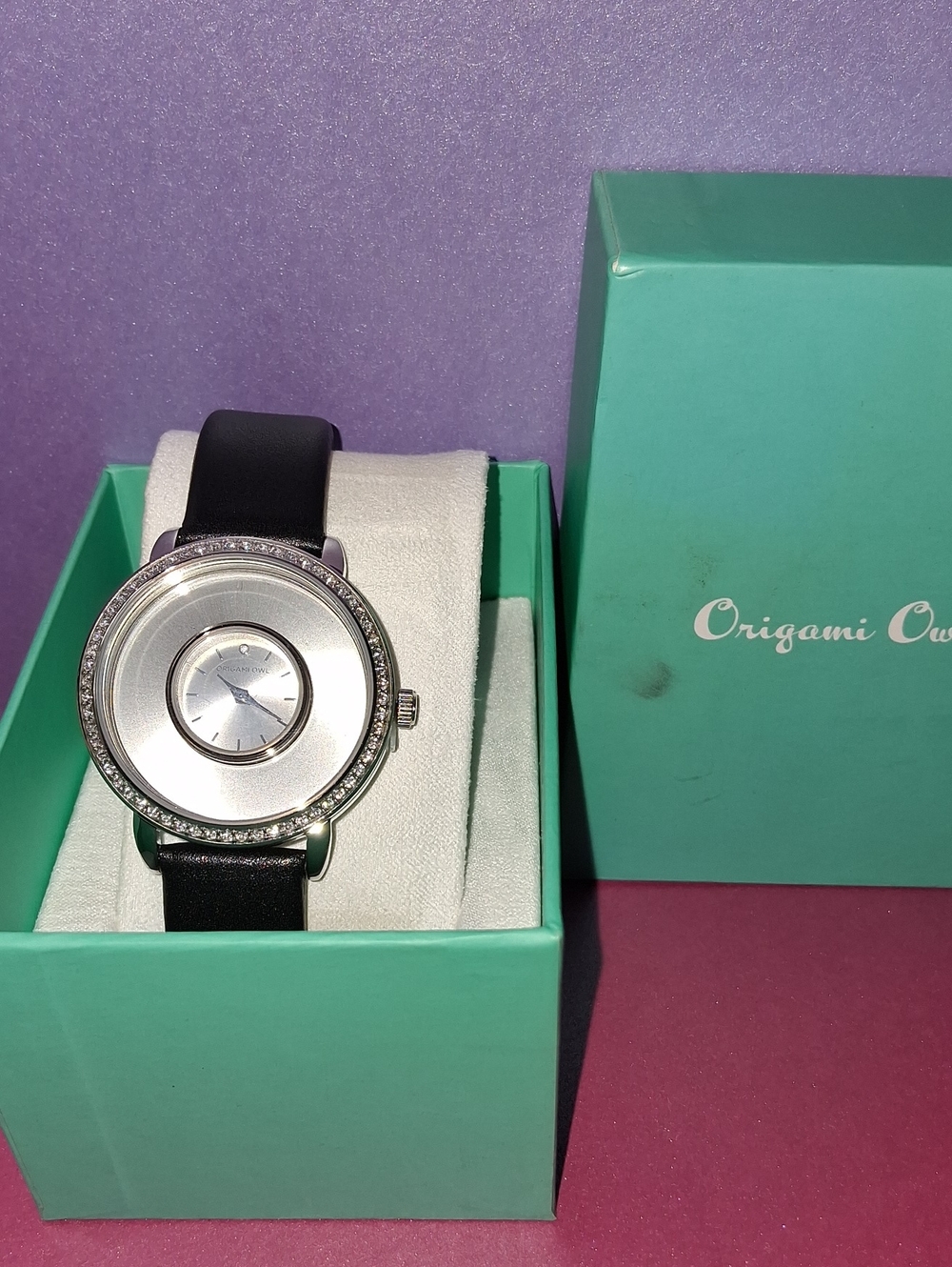 Origami Owl Silver Watch With Black Leather Band    10'  New